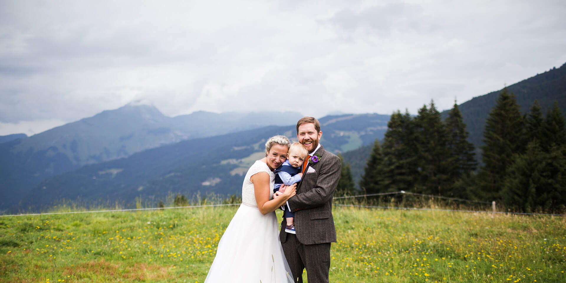 wedding in pointe de nyon at morzine