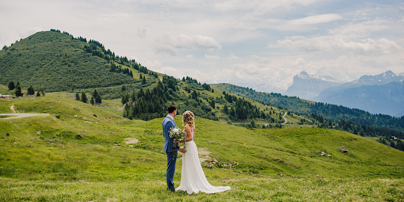 bride and groom wedding with view of the french alps