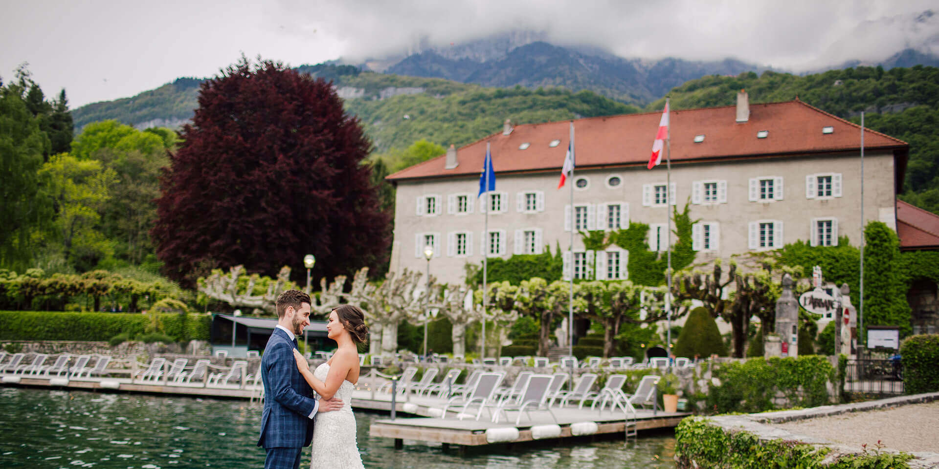 wedding in abbaye de talloires at lakeannecy