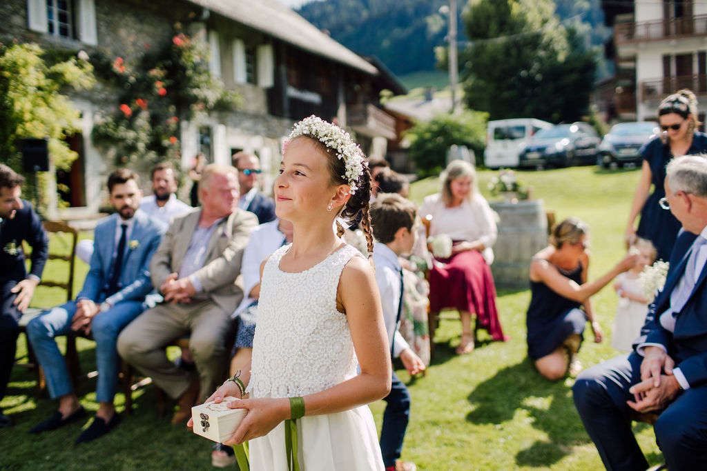 https://www.eight-bells.com/wp-content/uploads/2022/10/boho-rustic-wedding-morzine-french-alps-65.jpg